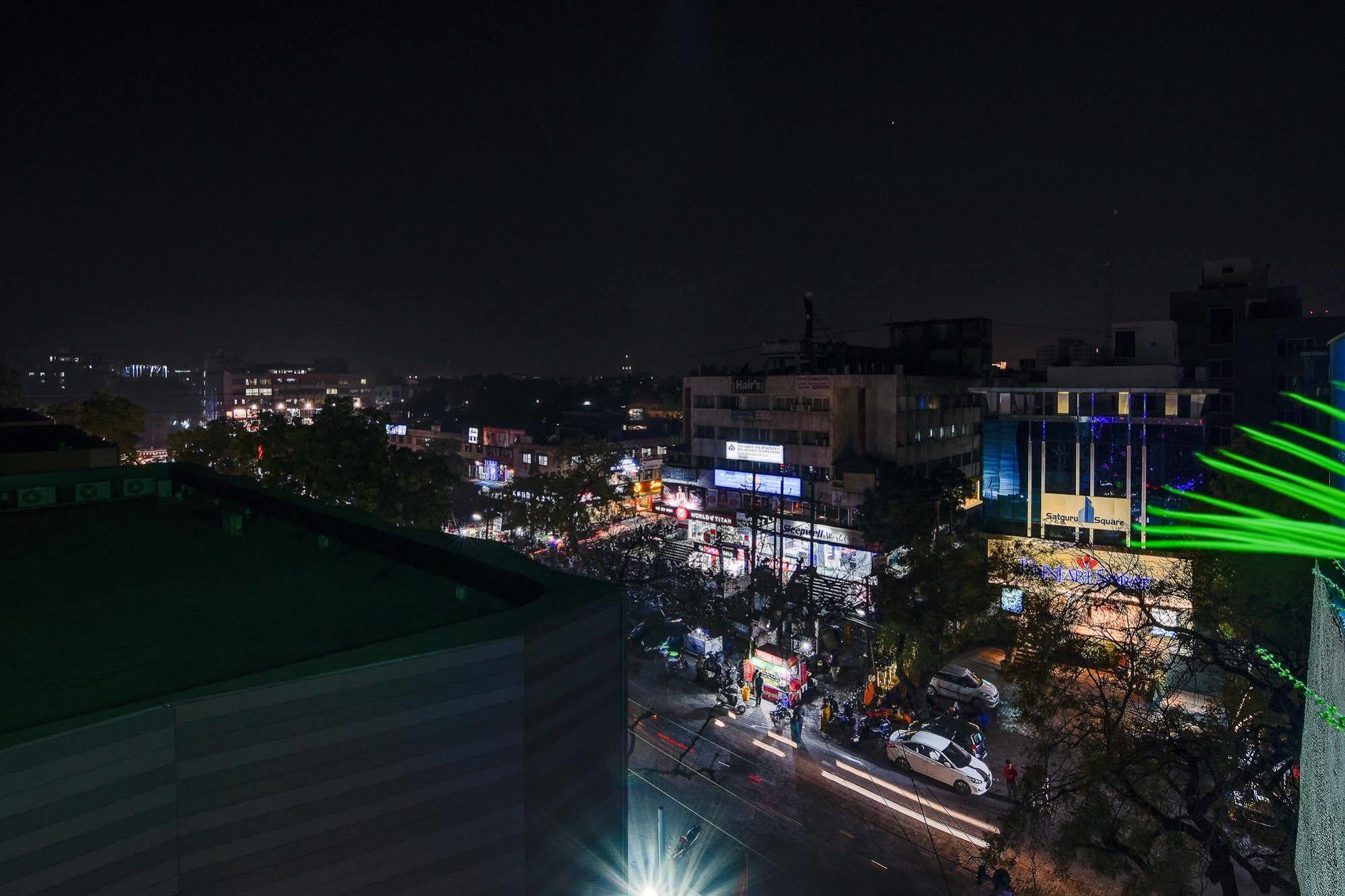 Capital O 14448 Hotel Sapphire Star Indore Exterior photo